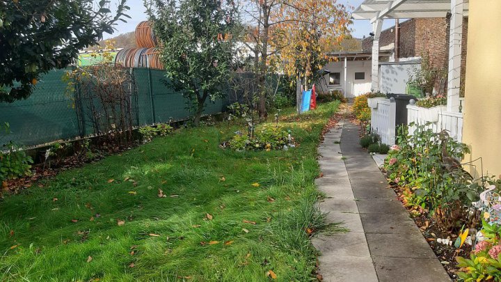 Eigentümer werden !! Bungalow mit 298m² Garten + Terrasse + Gartenhaus!