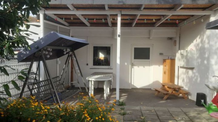 Eigentümer werden !! Bungalow mit 298m² Garten + Terrasse + Gartenhaus!