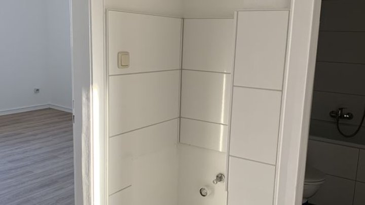 Vermögensaufbau mit 2 Zimmern, Balkon und vielem mehr